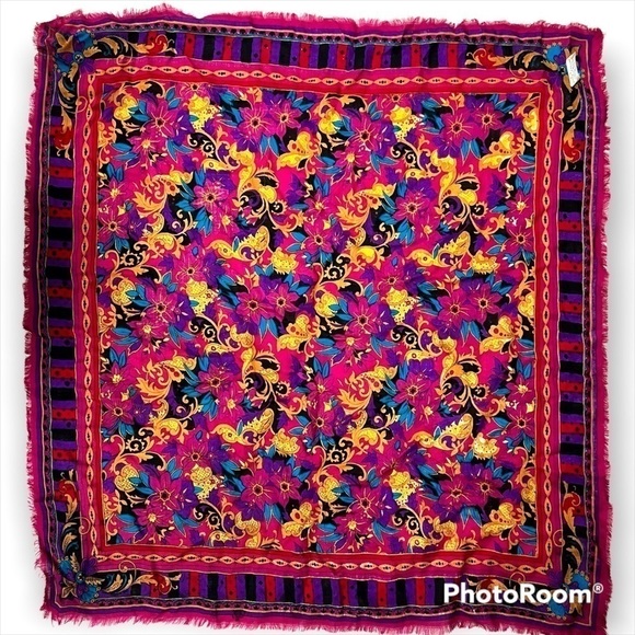BAAR & BEARDS VINTAGE FLORAL PINK WOOL SCARF - Picture 1 of 1